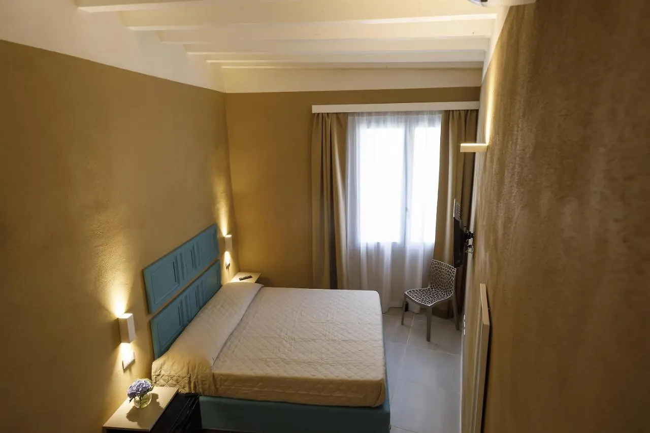 Palazzo Mancina Hotel Trapani 0*,